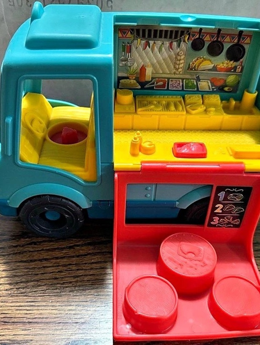 Fisher-Price little people Servin' Up Fun taco Food Truck